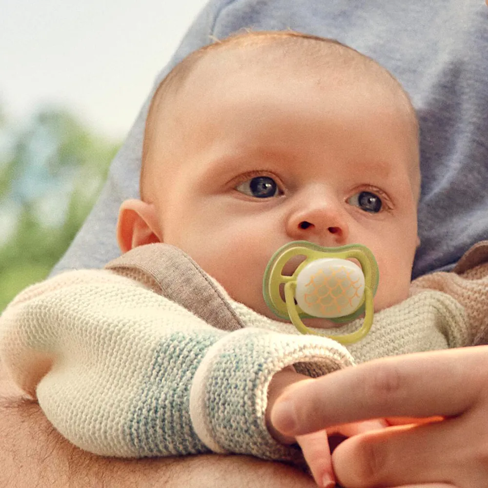 Suzeta Air Ultra Noapte Moon 0-6 luni 376/27, 2 buc, Avent Philips