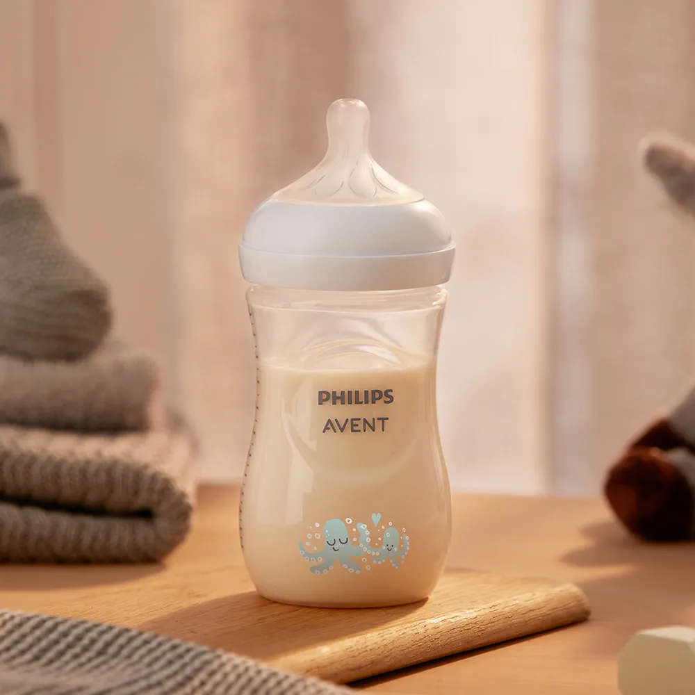 Set Biberoane Natural Response 2 x 260ml + 2 Suzete 837/11, Avent Philips