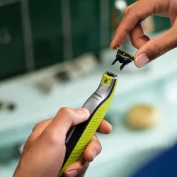 Aparat de Ras 360 5 in 1 One Blade QP2734/20, Philips